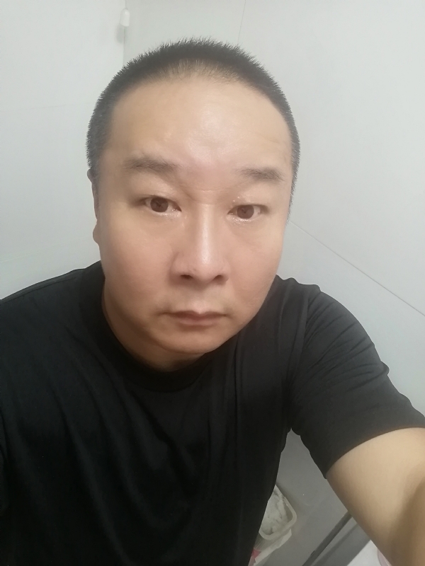 一束光的第一张照片--吉林中老年相亲网