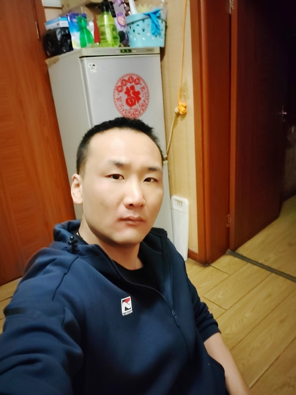 子昂的第一张照片--吉林中老年相亲网